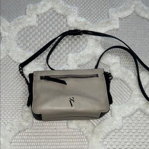 Simply Vera Vera Wang Taupe and Black Crossbody Bag